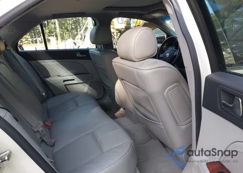 2007 Cadillac Sts V8 z USA, uszkodzony, nr VIN 1G6DC67A070187943